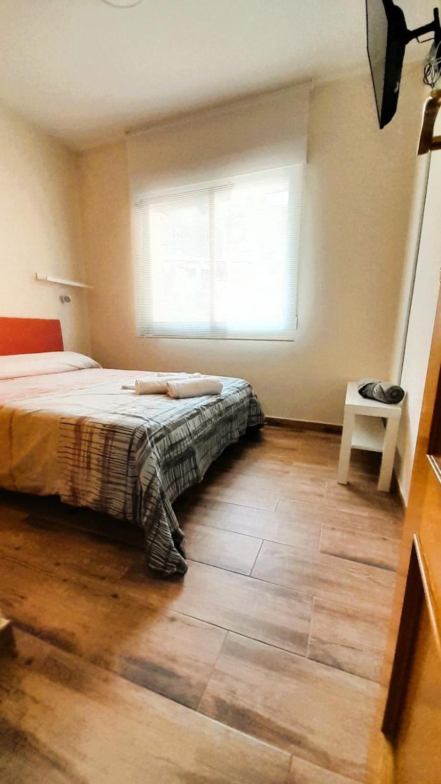 Apartamento La Casona Serranillos Exterior foto